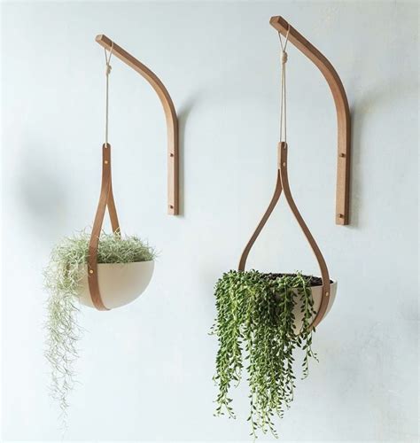 Yuangui Hooks Hanging Wall Plant Bracket Hanger Planter 